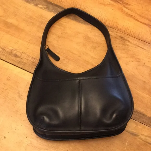 Vintage Coach Ergo Pocket Zip 9033 Black Glove-Tanned Leather Shoulder Bag Hobo - Picture 1 of 17